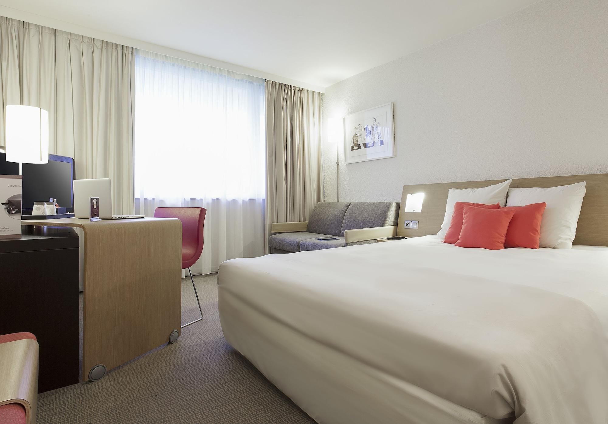 Novotel Lille Aeroport Exterior photo