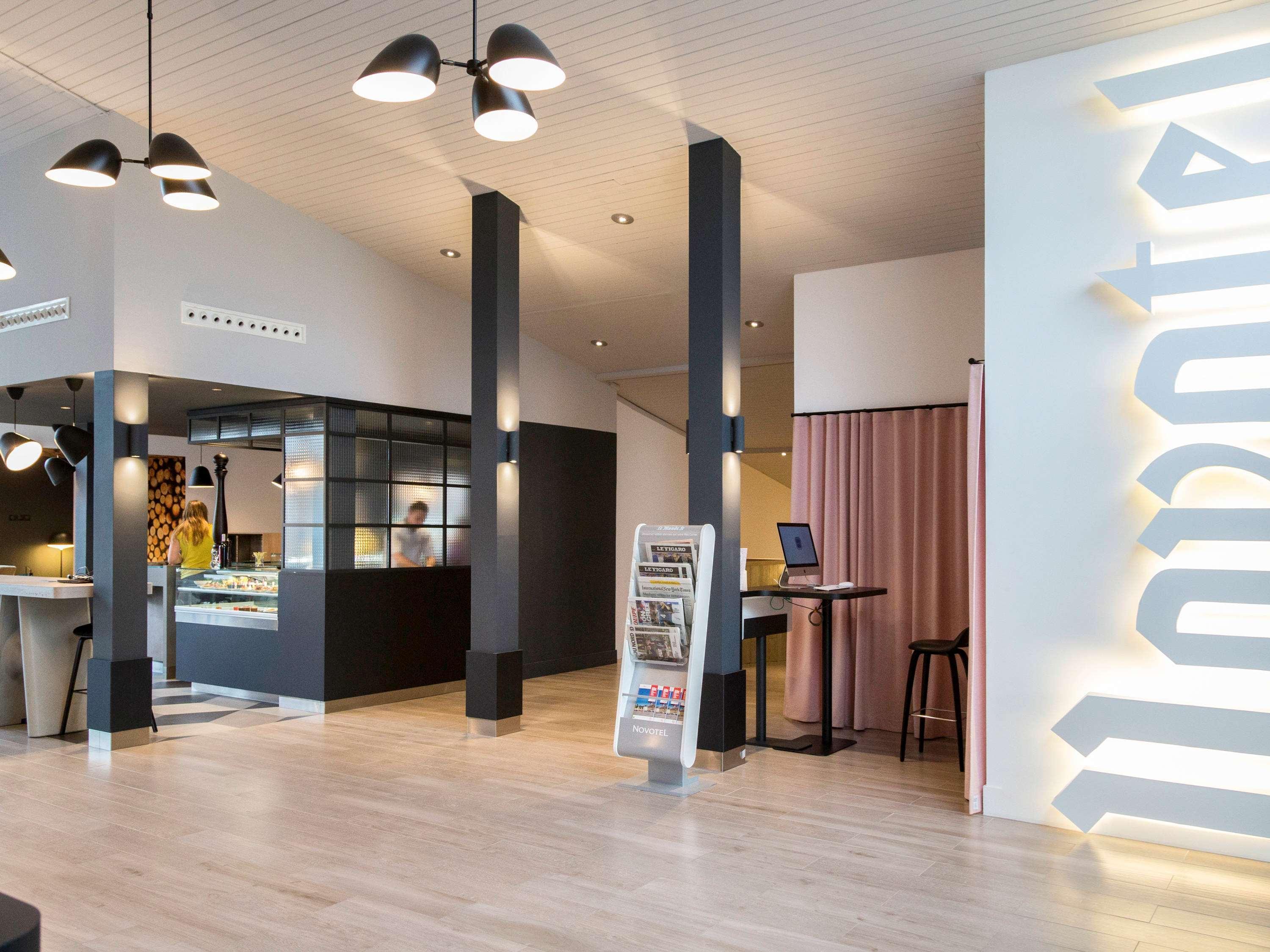 Novotel Lille Aeroport Exterior photo