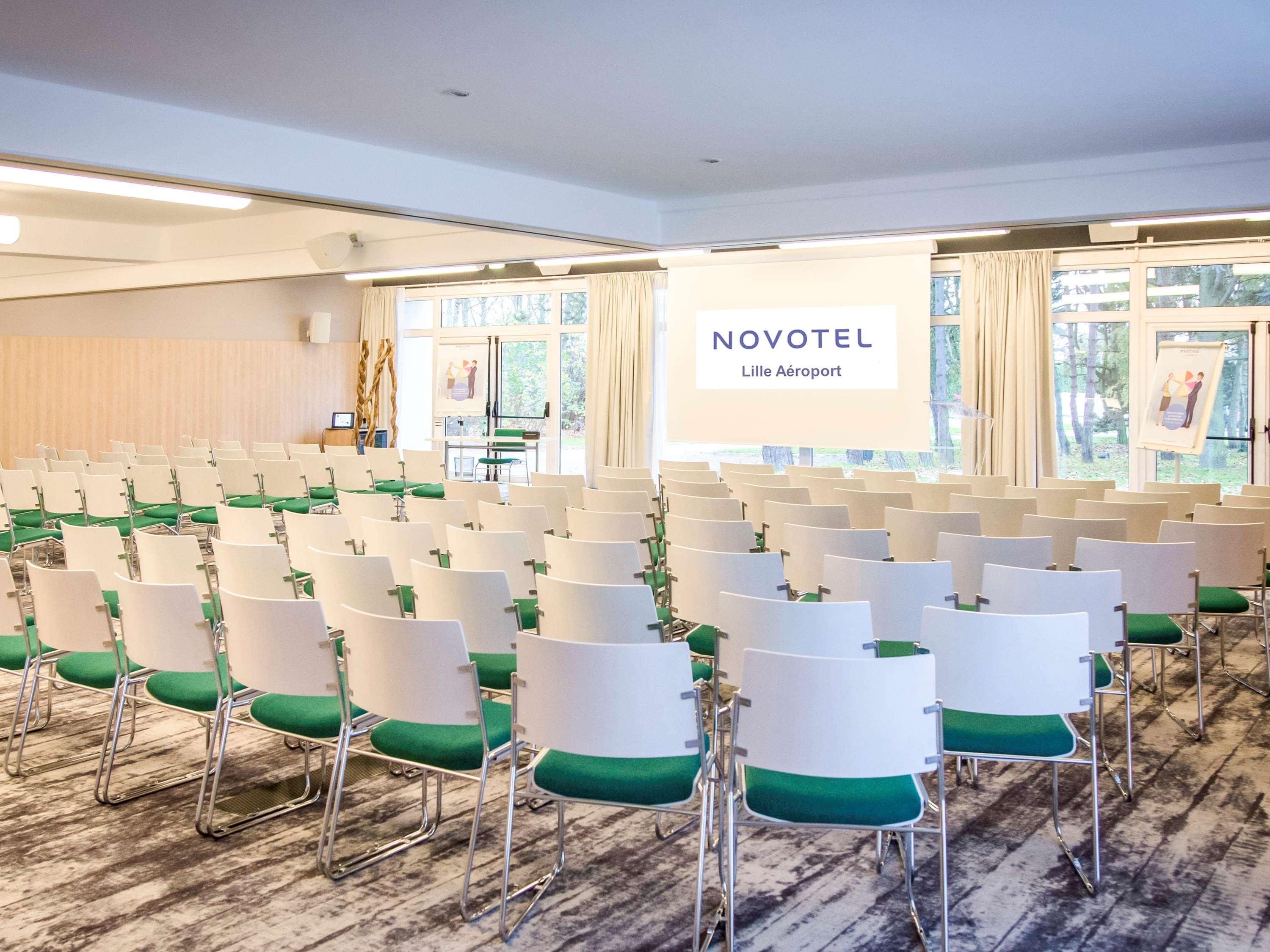 Novotel Lille Aeroport Exterior photo